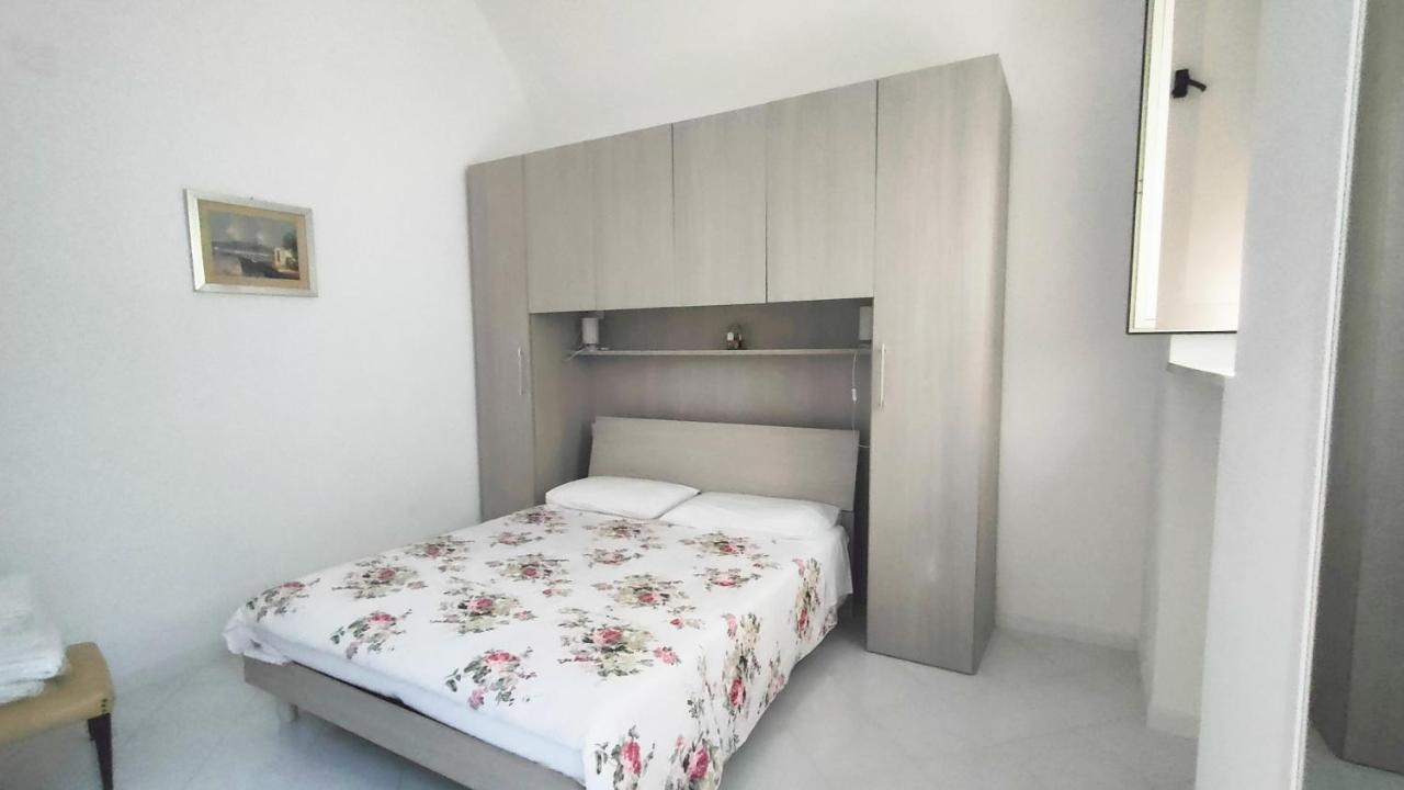 Casa Vacanza "Nonna Matilde" A Meta Di Sorrento, 600Mt Dal Mare, Casa Per 4 Екстер'єр фото