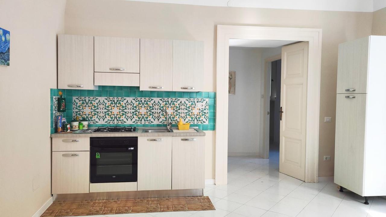 Casa Vacanza "Nonna Matilde" A Meta Di Sorrento, 600Mt Dal Mare, Casa Per 4 Екстер'єр фото