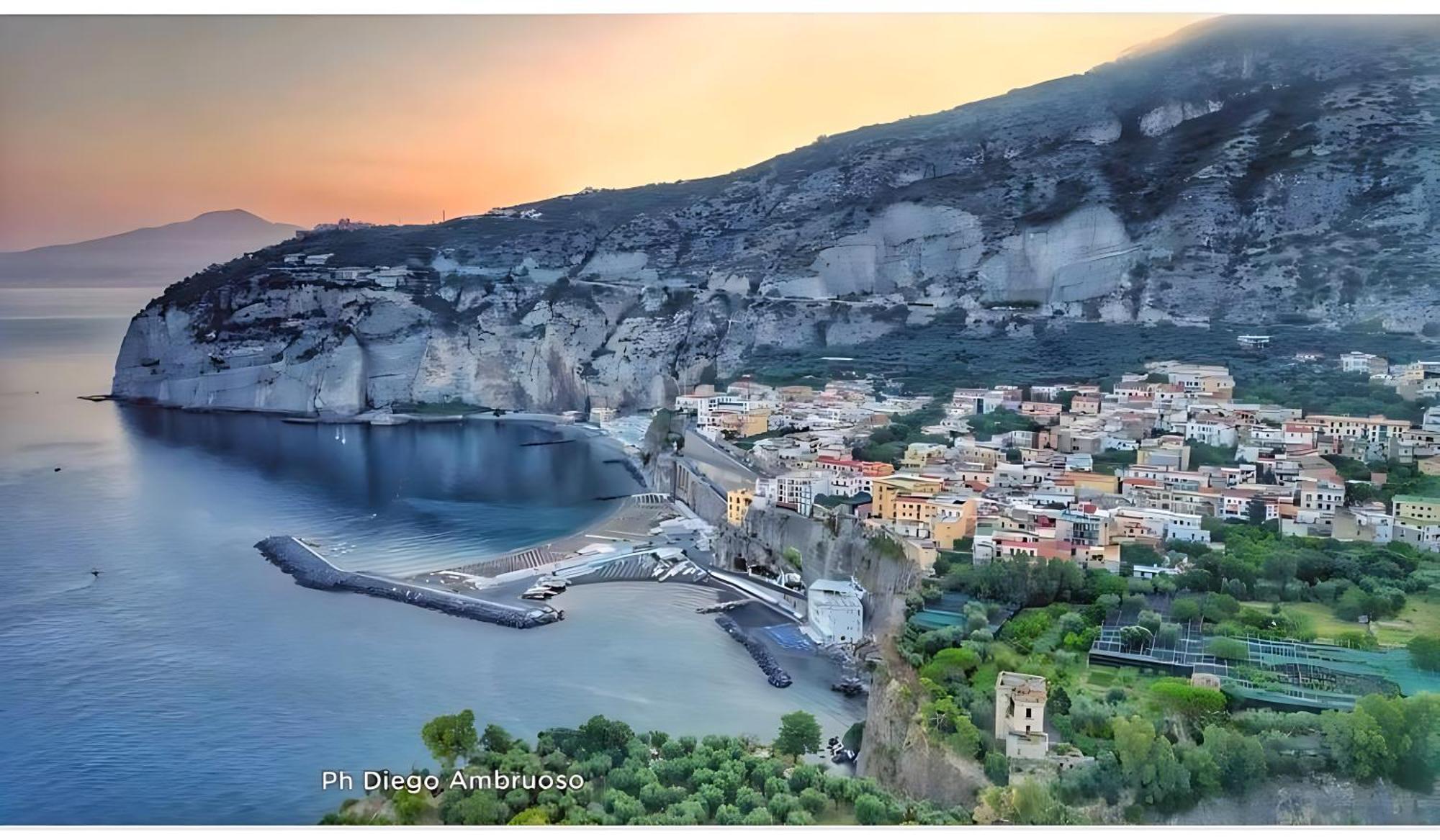 Casa Vacanza "Nonna Matilde" A Meta Di Sorrento, 600Mt Dal Mare, Casa Per 4 Екстер'єр фото